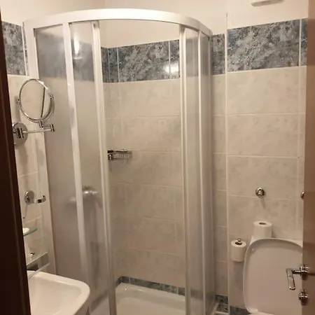 Rosa - Apartma 204 4*